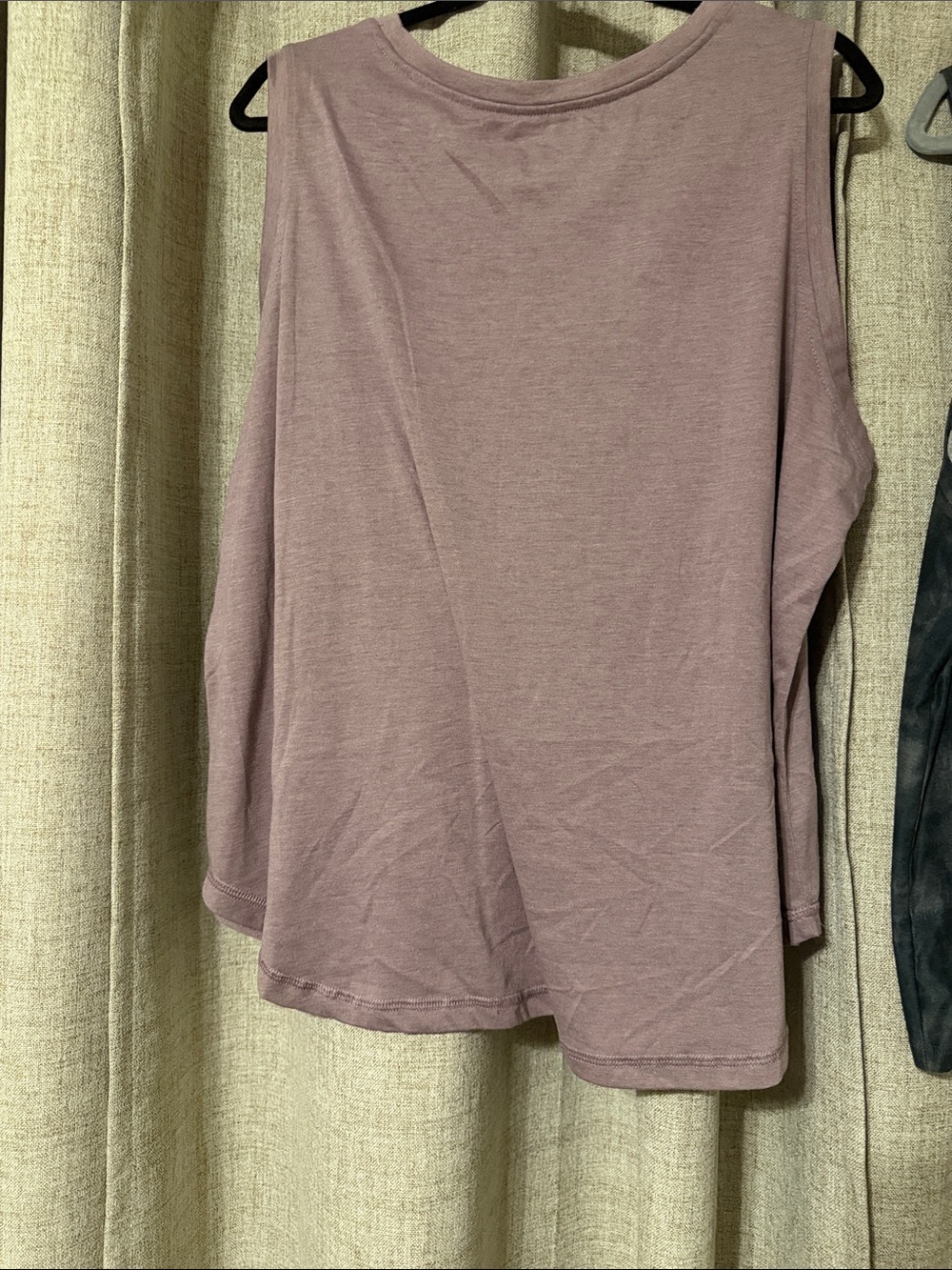 Legend sleeveless Scoop Neck Tank in Dusty Mauve 2x - Picture 3 of 3
